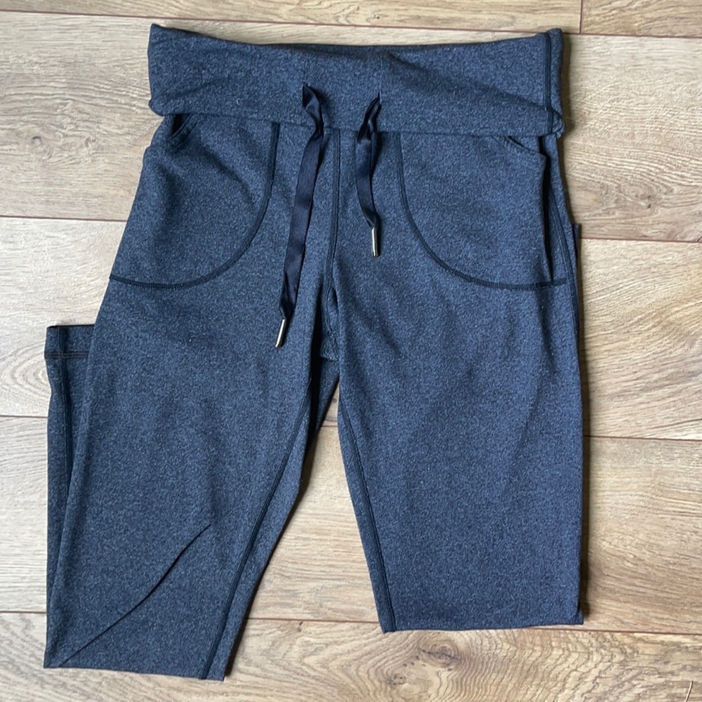 Lululemon Gray Leggings Crop 21